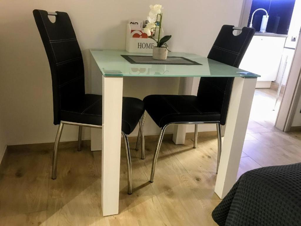 Salzhausblick Business Apartments - Zentrale Lage Am Salzhaus - Mwst-Rechnung Verfuegbar * Zittau