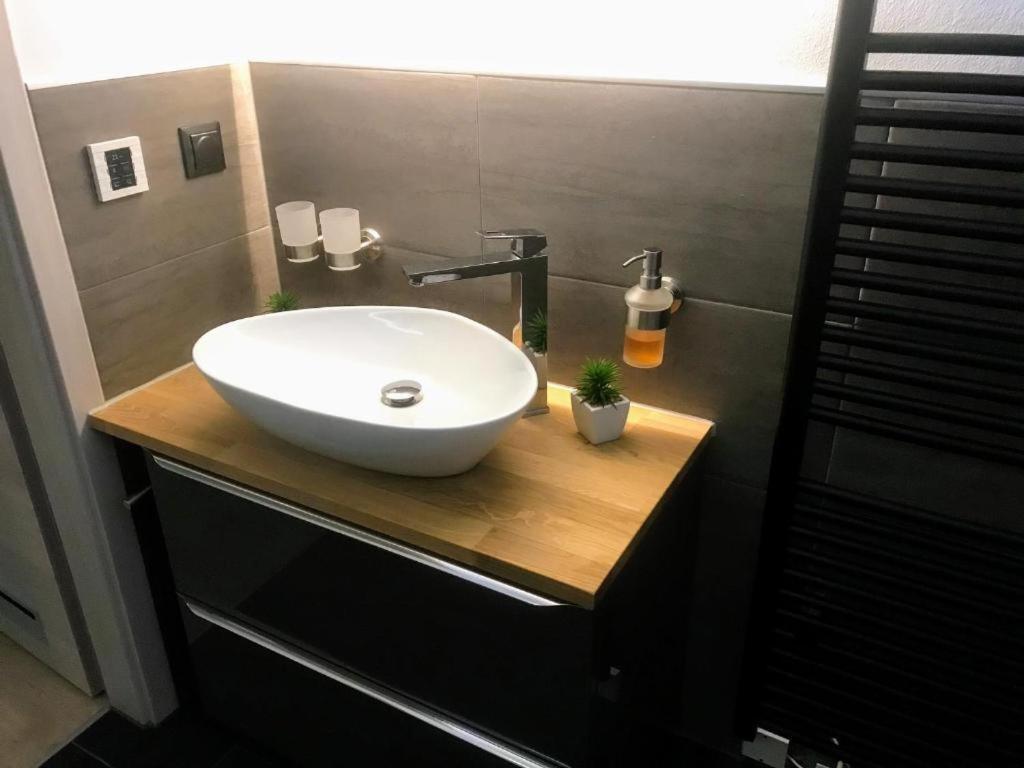Salzhausblick Business Apartments - Zentrale Lage Am Salzhaus - Mwst-Rechnung Verfuegbar Apartment *
